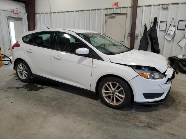 1FADP3K29JL212558 - 2018 FORD FOCUS SE WHITE photo 4