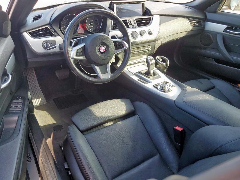 WBALM7C51EE386386 - 2014 BMW Z4 SDRIVE35I BLACK photo 8