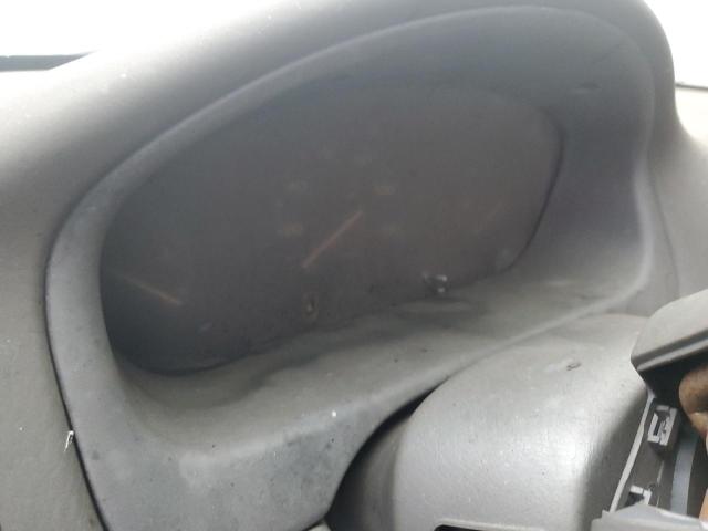 2HGEJ6617YH554280 - 2000 HONDA CIVIC BASE SILVER photo 9