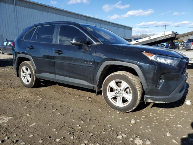 2T3P1RFV0MC169893 - 2021 TOYOTA RAV4 XLE BLACK photo 4