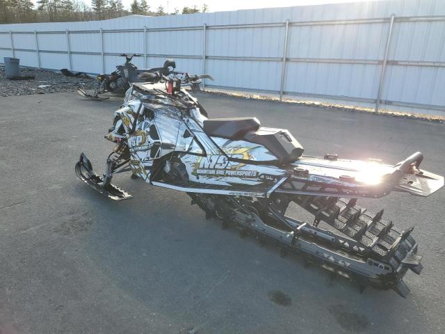 YH2LLCRM9RR000212 - 2024 LYNX SNOWMOBILE WHITE photo 3