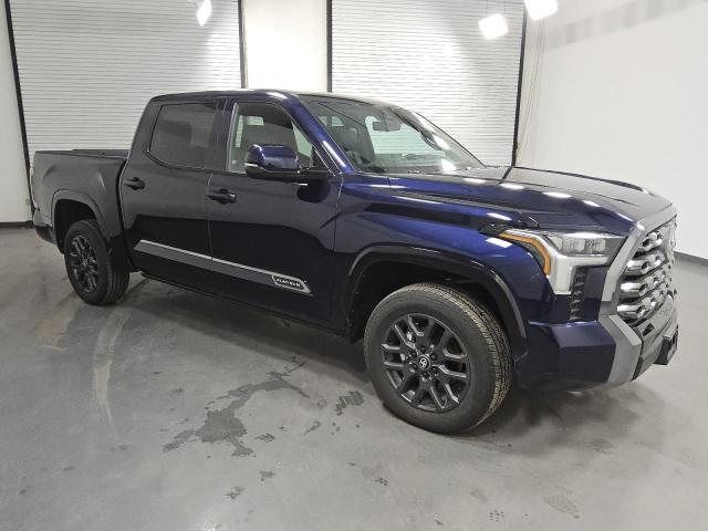 5TFNA5DB0SX268066 - 2025 TOYOTA TUNDRA CREWMAX PLATINUM ლურჯი ფოტო 4