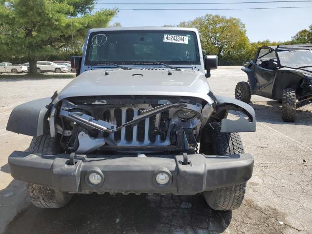 1C4HJWDG8FL695491 - 2015 JEEP WRANGLER U SPORT ნაცრისფერი ფოტო 5