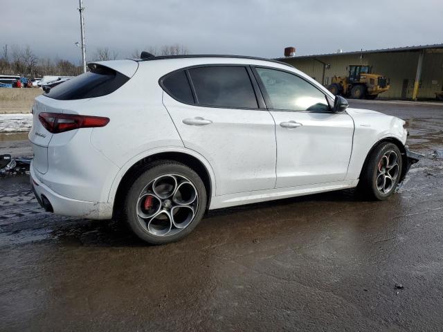 ZASPAKBN6P7D50709 - 2023 ALFA ROMEO STELVIO TI WHITE photo 3