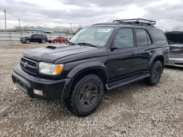 2000 TOYOTA 4RUNNER SR5, 