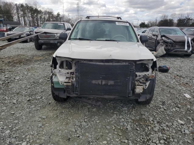 1FMCU9DG1AKD25710 - 2010 FORD ESCAPE XLT WHITE photo 5