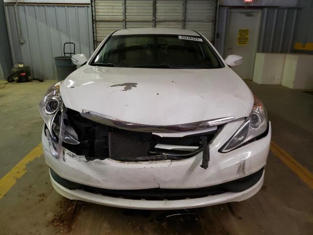 5NPEB4AC5EH924668 - 2014 HYUNDAI SONATA GLS WHITE photo 5