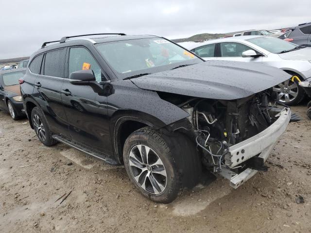 5TDGZRBH1MS059637 - 2021 TOYOTA HIGHLANDER XLE BLACK photo 4