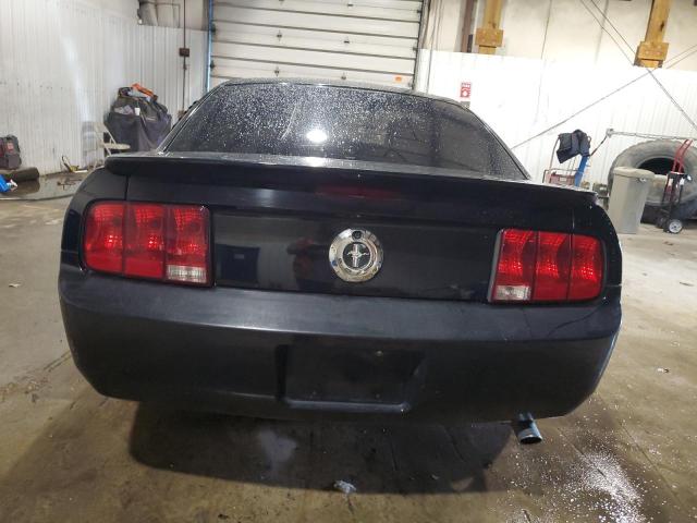 1ZVHT80N585104371 - 2008 FORD MUSTANG BLACK photo 6