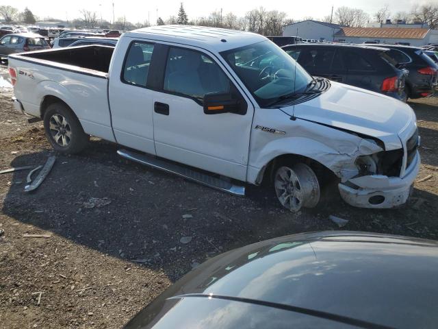 1FTFX1EF2EFB27264 - 2014 FORD F150 SUPER CAB WHITE photo 4