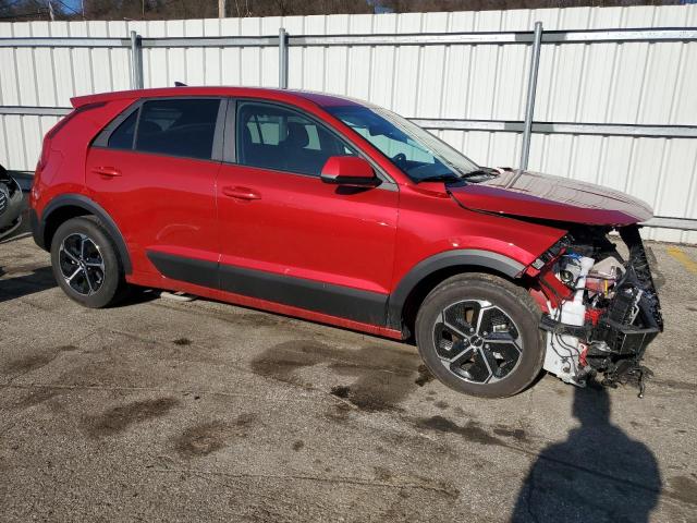 KNDCP3LE5P5100268 - 2023 KIA NIRO LX RED photo 4