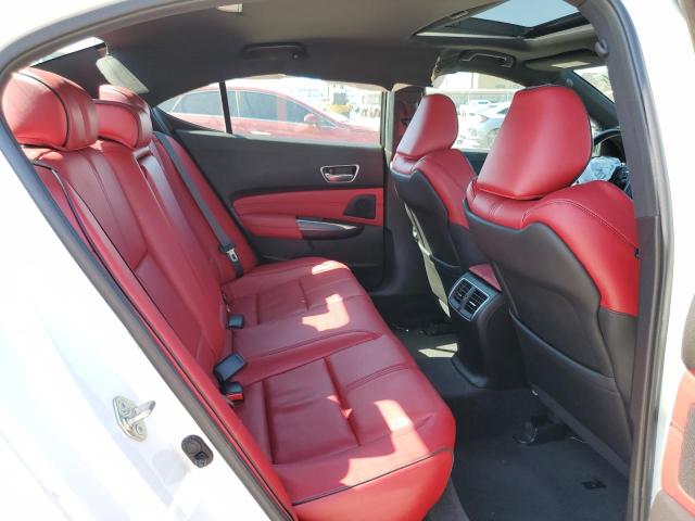 19UUB2F66JA000942 - 2018 ACURA TLX TECH+A Սպիտակ լուսանկար 10