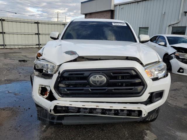 5TFAX5GN8KX134828 - 2019 TOYOTA TACOMA DOUBLE CAB WHITE photo 5