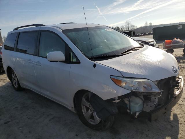 5TDKK3DC4ES490200 - 2014 TOYOTA SIENNA LE WHITE photo 4