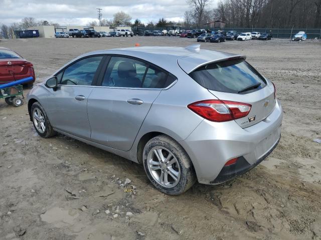 3G1BE6SM0JS531361 - 2018 CHEVROLET CRUZE LT SILVER photo 2