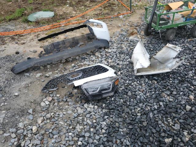 5TFRX5GN9HX101607 - 2017 TOYOTA TACOMA ACCESS CAB თეთრი ფოტო 12