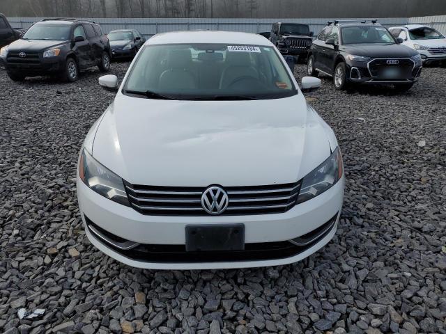 1VWAP7A38DC134242 - 2013 VOLKSWAGEN PASSAT S WHITE photo 5