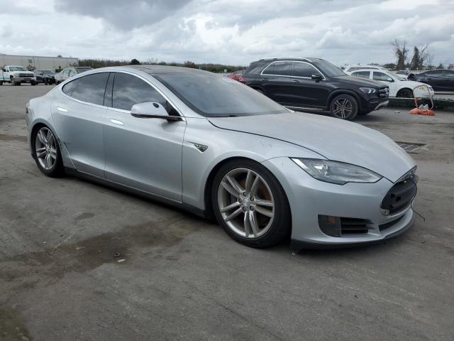 5YJSA1AC3DFP10957 - 2013 TESLA MODEL S SILVER photo 4