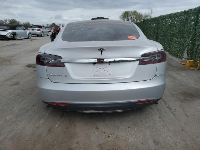 5YJSA1AC3DFP10957 - 2013 TESLA MODEL S SILVER photo 6