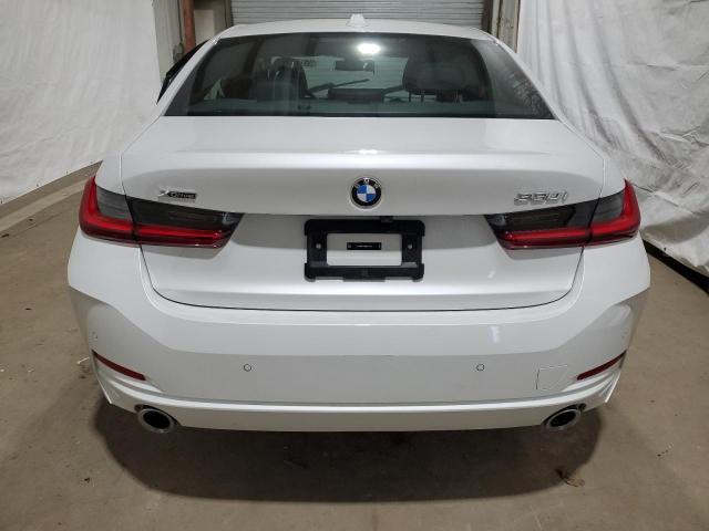 3MW89FF05R8E14748 - 2024 BMW 330XI WHITE photo 6