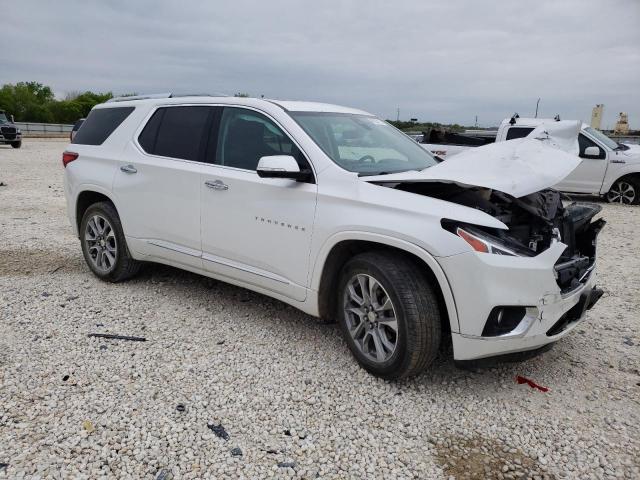 1GNERKKW1JJ213616 - 2018 CHEVROLET TRAVERSE PREMIER WHITE photo 4