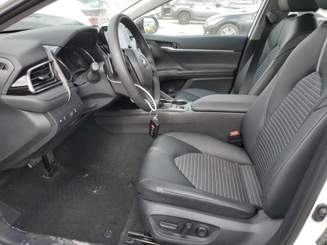 4T1T11BK7PU096898 - 2023 TOYOTA CAMRY SE NIGHT SHADE WHITE photo 7