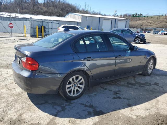 WBAVC93528K035757 - 2008 BMW 328 XI GRAY photo 3