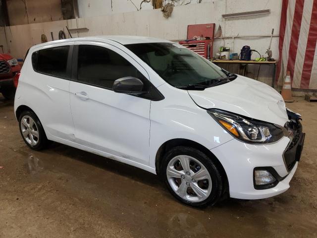 KL8CB6SA8KC739630 - 2019 CHEVROLET SPARK LS WHITE photo 4