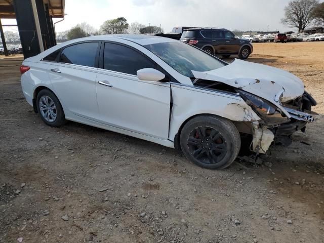 5NPEC4AB2BH231217 - 2011 HYUNDAI SONATA SE WHITE photo 4