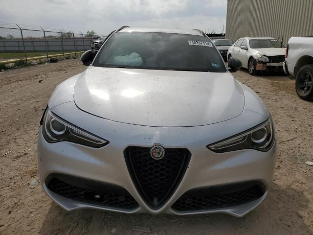 ZASPAJAN4M7D13424 - 2021 ALFA ROMEO STELVIO SPORT Silber Foto 5