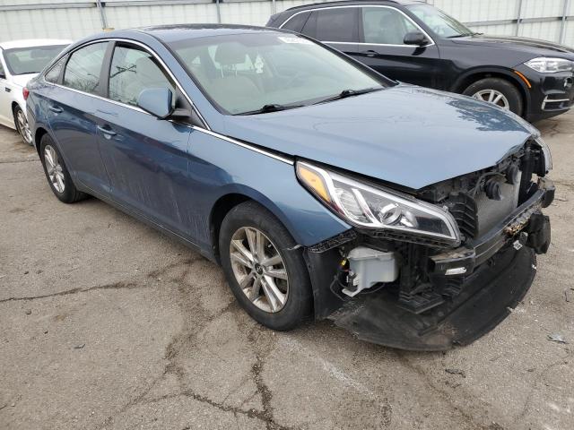 5NPE24AF9HH540035 - 2017 HYUNDAI SONATA SE BLUE photo 4