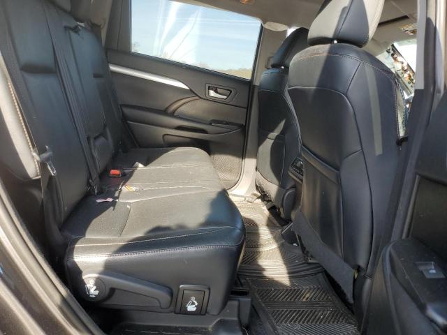 5TDKKRFH6FS107385 - 2015 TOYOTA HIGHLANDER XLE GRAY photo 10