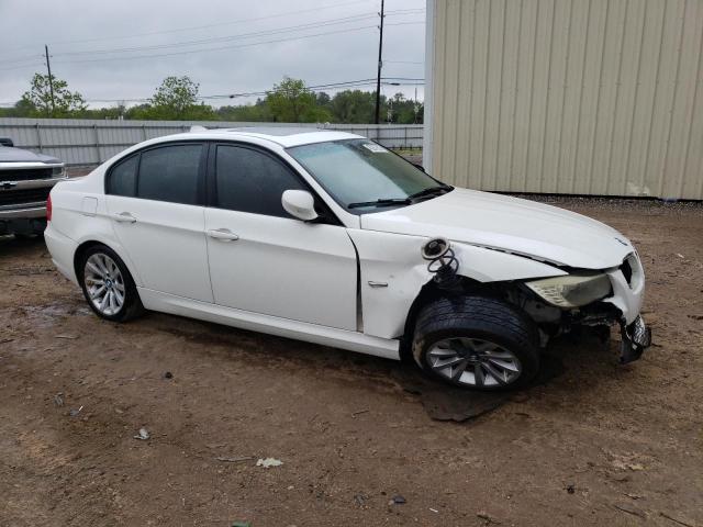 WBAPH7G50BNM55676 - 2011 BMW 328 I თეთრი ფოტო 4