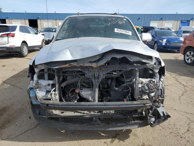 1FMCU9EG2CKC53398 - 2012 FORD ESCAPE LIMITED SILVER photo 5