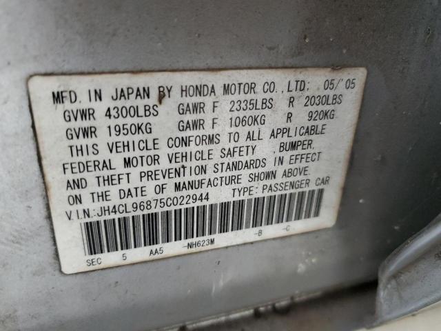 JH4CL96875C022944 - 2005 ACURA TSX SILVER photo 12