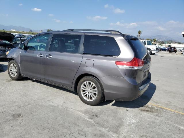 5TDYK3DC0BS005105 - 2011 TOYOTA SIENNA XLE CHARCOAL photo 2