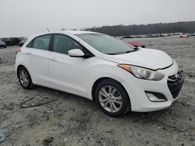 KMHD35LH9EU170084 - 2014 HYUNDAI ELANTRA GT WHITE photo 4