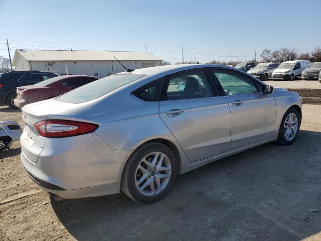 3FA6P0H7XGR381105 - 2016 FORD FUSION SE SILVER photo 3