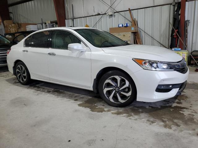 1HGCR3F85GA005749 - 2016 HONDA ACCORD EXL WHITE photo 4