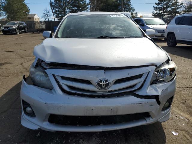 5YFBU4EE1DP084897 - 2013 TOYOTA COROLLA BASE SILVER photo 5