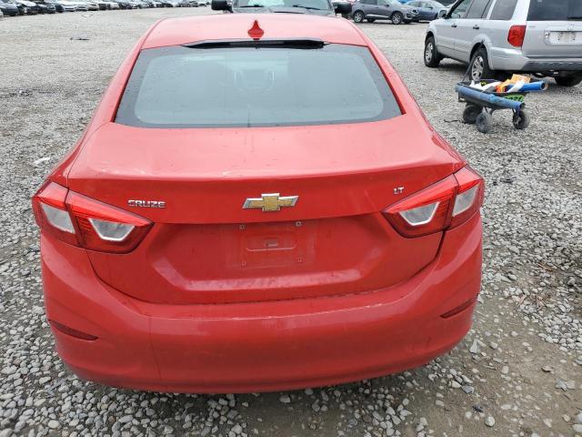 1G1BE5SMXH7123615 - 2017 CHEVROLET CRUZE LT RED photo 6