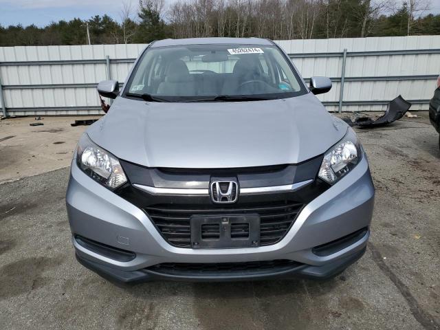 3CZRU6H38HM709730 - 2017 HONDA HR-V LX SILVER photo 5