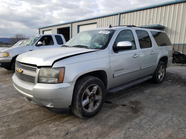 1GNSKHE31BR271322 - 2011 CHEVROLET SUBURBAN K1500 LS SILVER photo 1