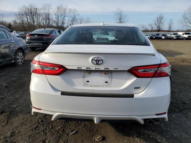 4T1G11AKXLU401629 - 2020 TOYOTA CAMRY SE WHITE photo 6