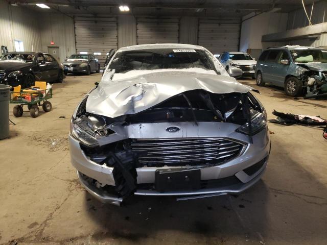 3FA6P0HD9JR143999 - 2018 FORD FUSION SE SILVER photo 5