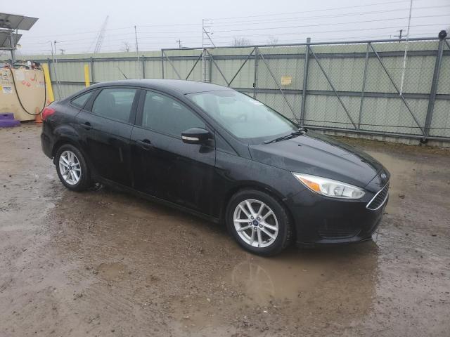 1FADP3F27FL237850 - 2015 FORD FOCUS SE BLACK photo 4