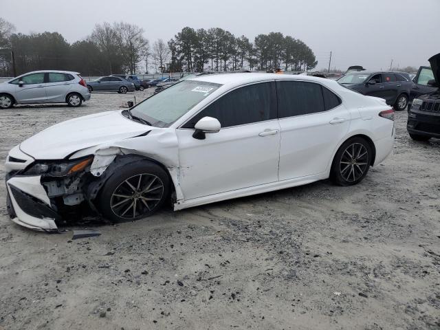 4T1G11AK5PU728476 - 2023 TOYOTA CAMRY SE NIGHT SHADE WHITE photo 1