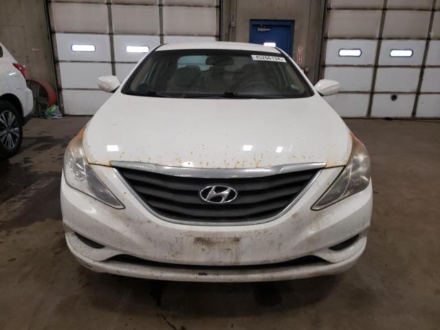 5NPEB4AC1DH696537 - 2013 HYUNDAI SONATA GLS WHITE photo 5