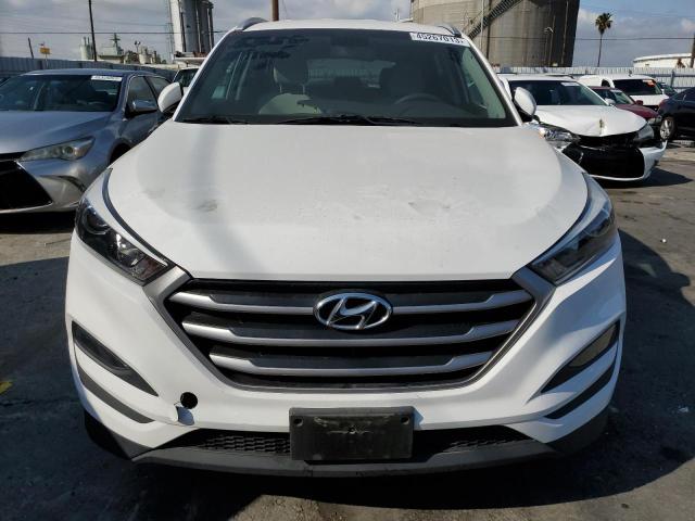 KM8J33A45JU766150 - 2018 HYUNDAI TUCSON SEL WHITE photo 5