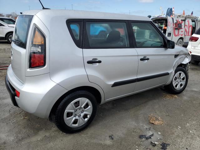 KNDJT2A14B7720961 - 2011 KIA SOUL SILVER photo 3